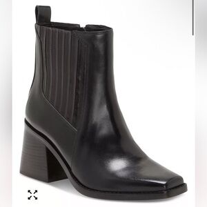 Vince Camuto Sojetta Side-Zip Chelsea Booties